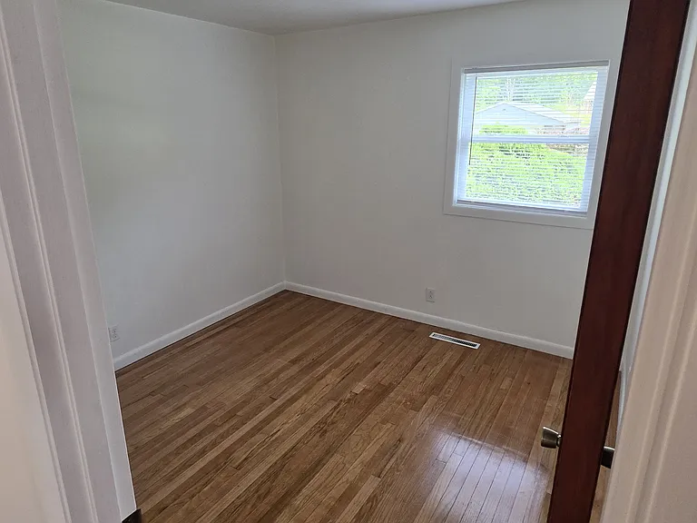 212 Brady Ln #B — Photo 23