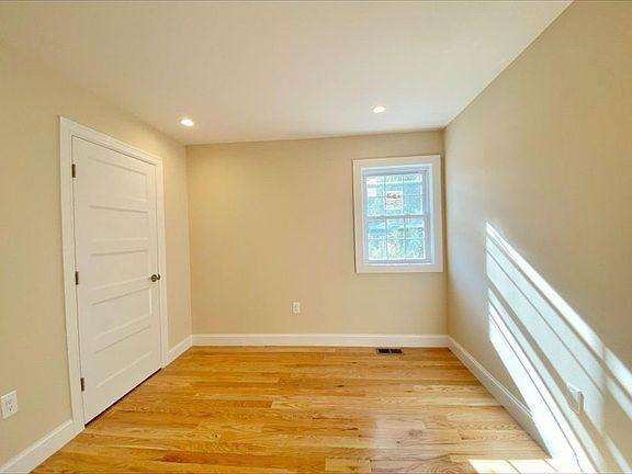 4th image of 11485 177th Pl Floor 2