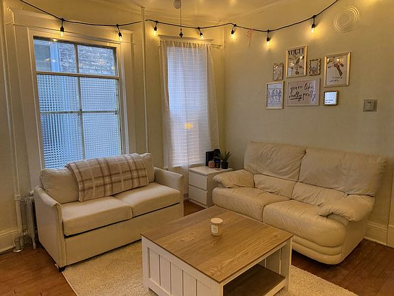 3rd image of 1108 E 5th St #1
