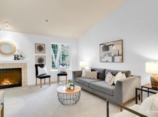 1812 S 284th Ln APT C203, Federal Way, WA 98003