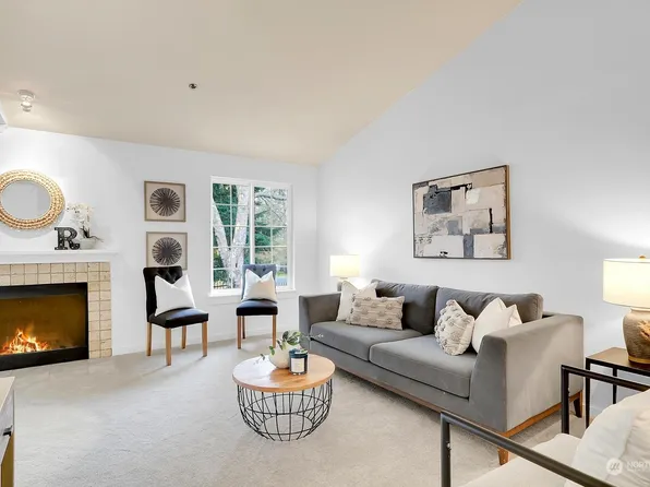 1812 S 284th Lane #C203, Federal Way, WA 98003