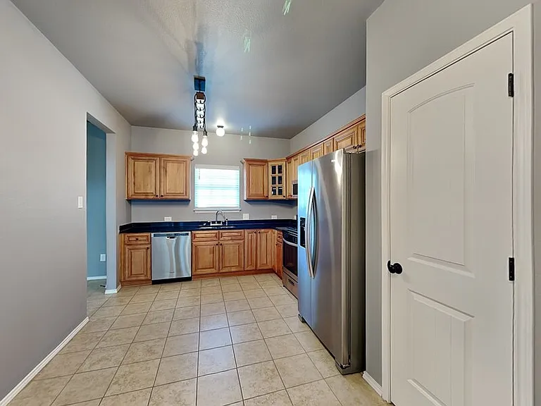1200 Stacy Ct — Photo 4
