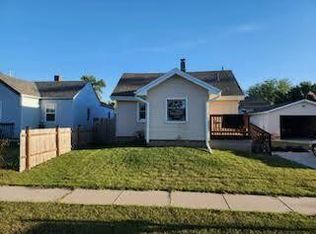 1313 Avenue P, Carter Lake, IA 51510