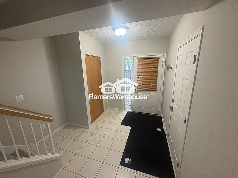 15615 24th Ave N #C — Photo 3