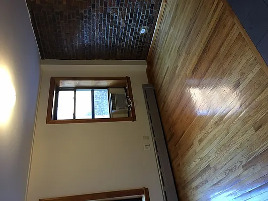 Rented by Peter Meskouris LREB | media 35