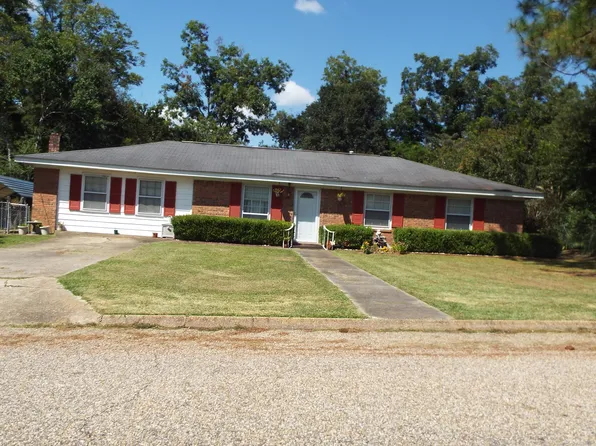 102 Lori Ln, Andalusia, AL 36420