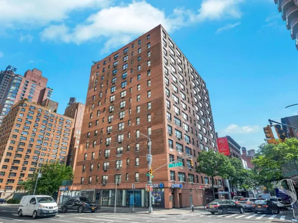 301 East 62nd Street image 11 of 11