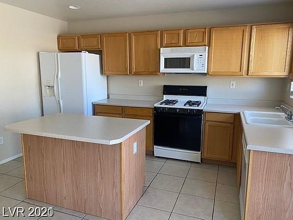 3rd image of 4912 Perrone Ave #0