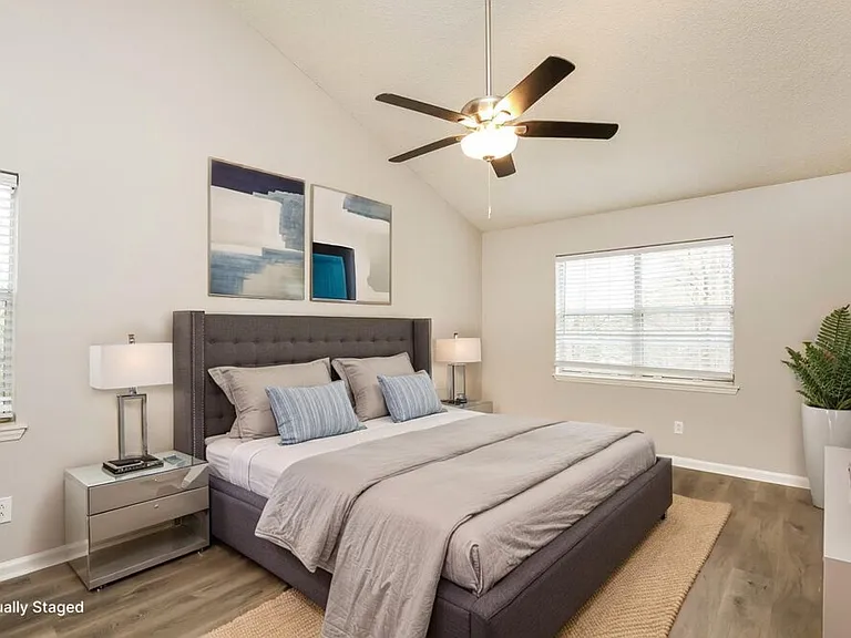 100 Bath Cir — Photo 13