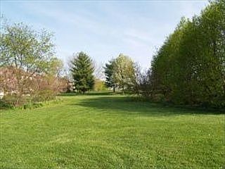 2nd image of 801 Woodfield Dr