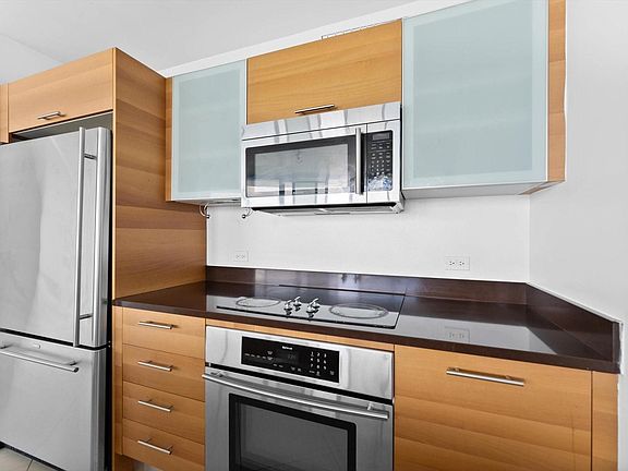 4th image of 3301 NE 1st Avenue #2409