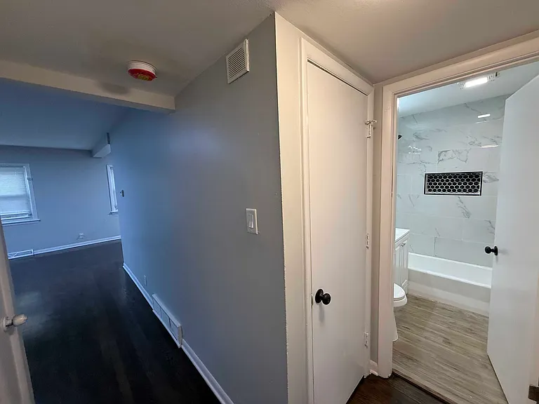 351 Clyde Ave — Photo 22