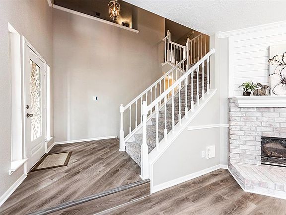 5th image of 901 Chesterwood Dr