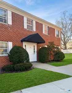 50 Greenhouse Road #33D, Bridgeport, CT, 06606