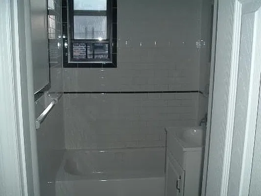Rented by Level Group | media 32