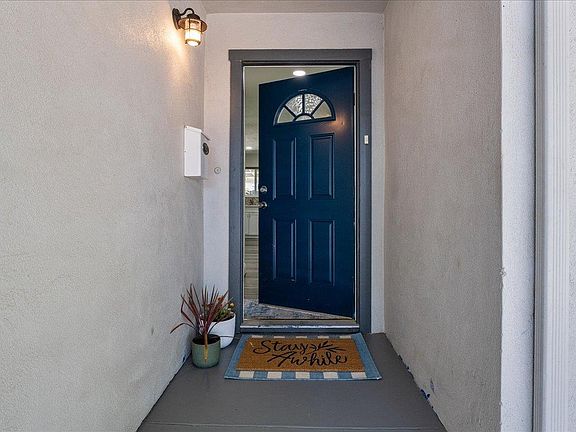 4th image of 1820 Serena Ave