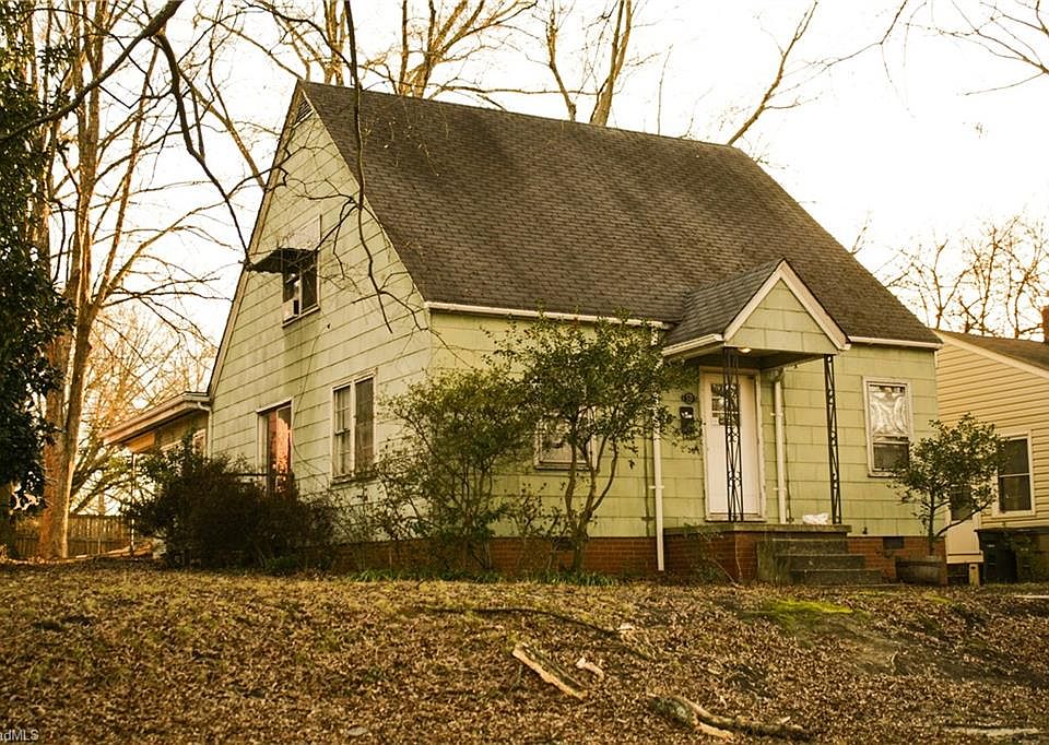 1st image of 1505 Oak St