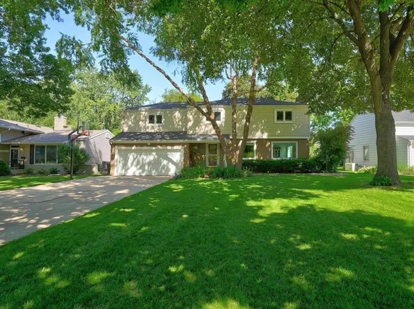 765 Prospect Blvd, Waterloo, IA 50701