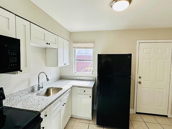 2nd image of 390 W Haines Blvd #1