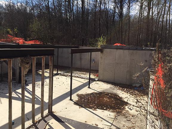 4th image of 11951 Meadowbrook Ln