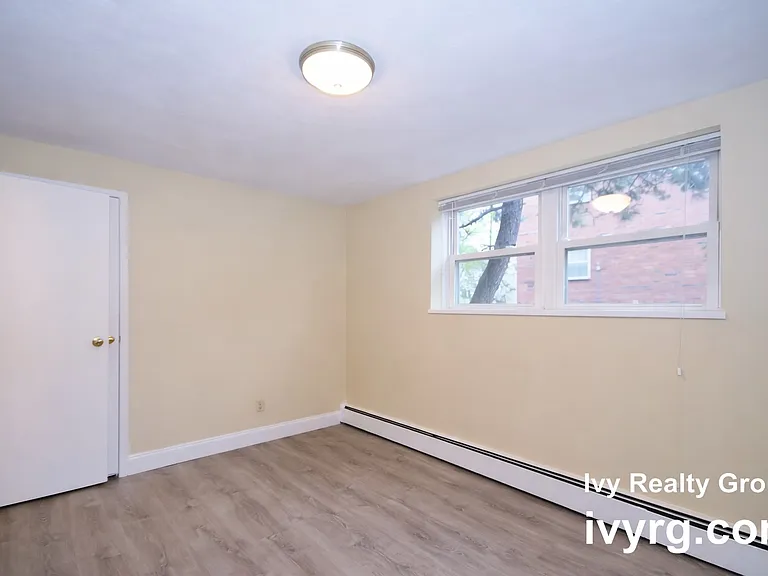1105 Lexington St #7-3 — Photo 4