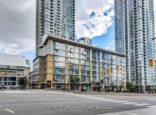 9 Spadina Ave #511, Toronto, ON M5V3V5