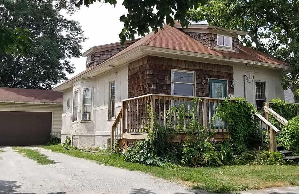 1st image of 516 N D St