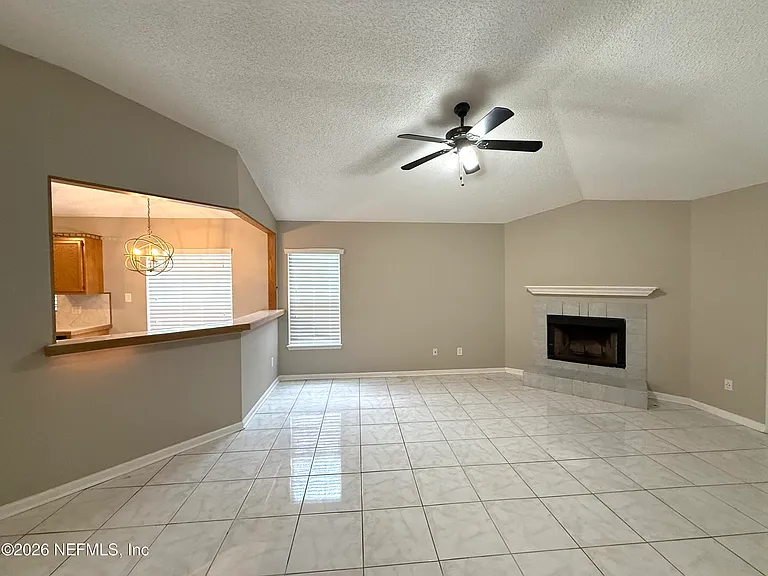 2798 Lantana Lakes Dr W — Photo 4