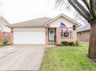 6251 White Oak, Westland, MI 48185