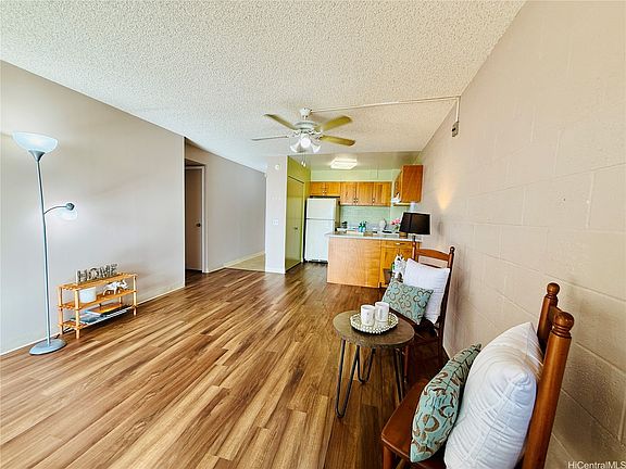 3rd image of 2474 Kapiolani Blvd APT 1104