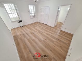 129 S Oakhurst Dr APT 201, Beverly Hills, CA 90212