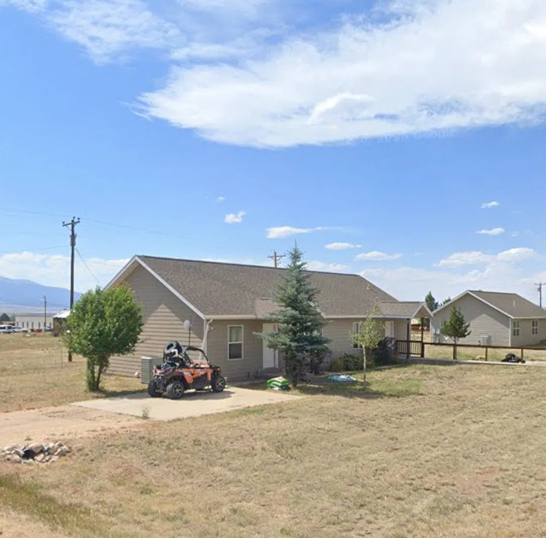 2 bed, 700 sqft, $910 — Photo 1