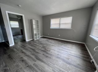 121 Robert St, New Smyrna Beach, FL 32168