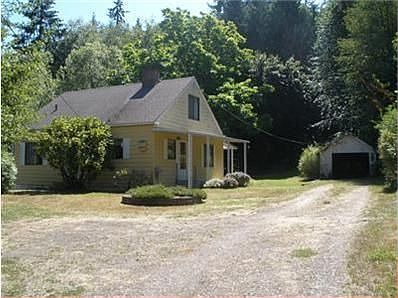 3rd image of 311 NE Waaga Way