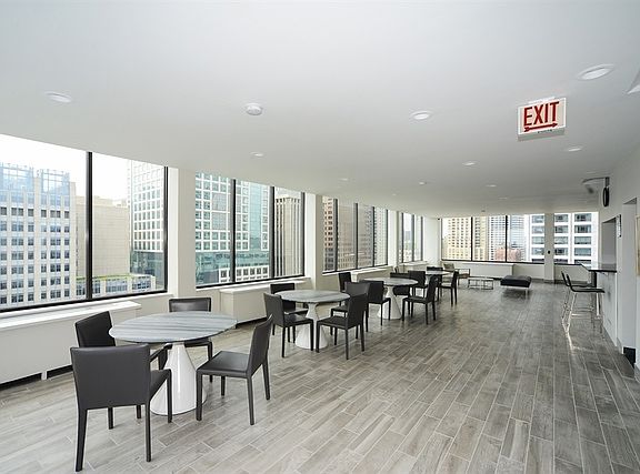 5th image of 222 E Pearson St APT 703