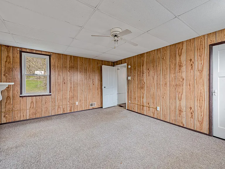 225 Thompson Run Rd — Photo 13
