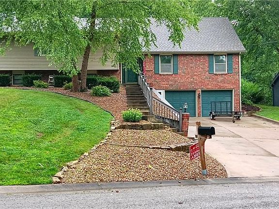 3rd image of 2716 Olde Creek Ct