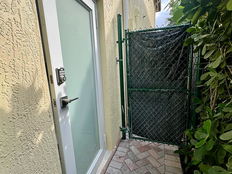 1601 SW 153rd Path — Photo 4
