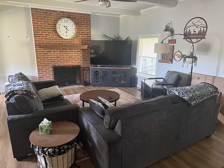 530 Cedar Grove Rd — Photo 4