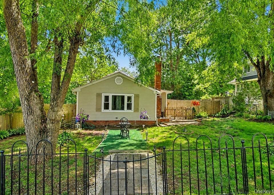 1st image of 4 Jerome Drive