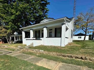 350 W 5th St #C, Calhoun, KY 42327