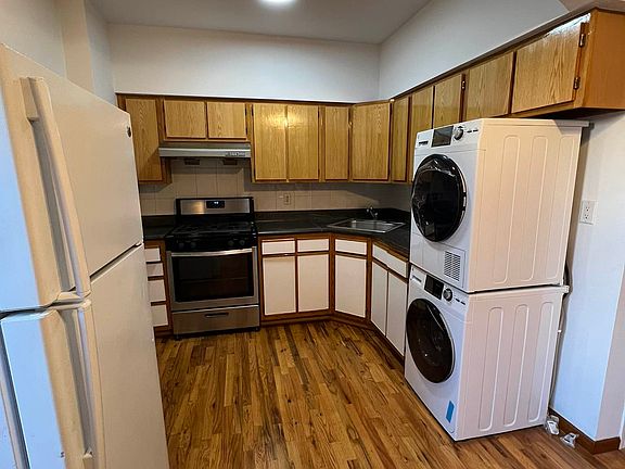 5th image of 19 Orchard St APT 5B