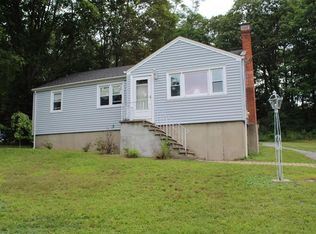 23 Seneca Rd, Woburn, MA 01801