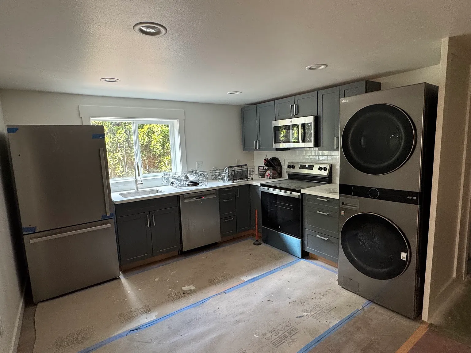2112 Sunset Dr W — Photo 3