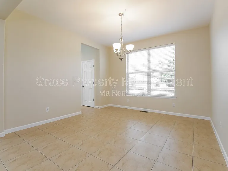 1964 E 167th Ln — Photo 5
