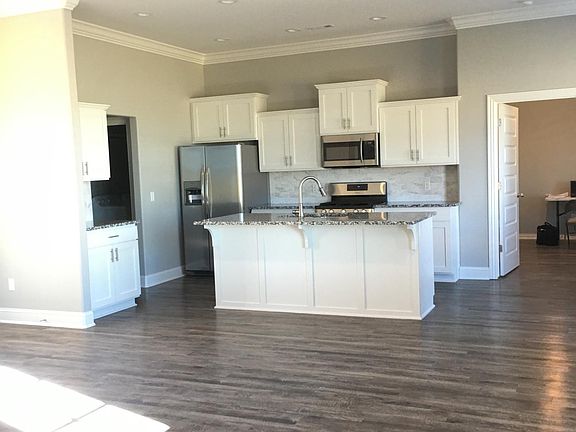 3rd image of 495 Yona Ln
