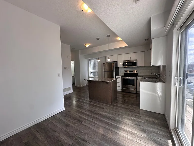 1430 Highland Rd W #3C — Photo 16