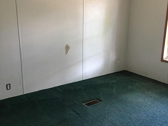 4th image of 59 Deerfield Ct