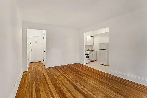 Rented by Compass | media 3