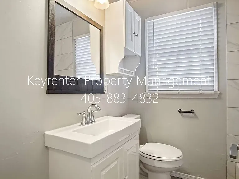 3937 SW 27th Pl — Photo 24